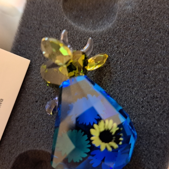 RARE Pristine Swarovski  Lovlots  Flower Power MO 2013 #1143436 in box w COA - Picture 4 of 7